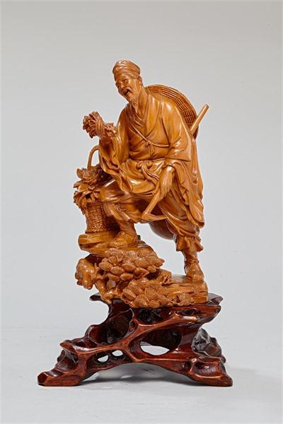 黃楊木雕 《李時珍》16x12x26cm 葉潤周 中國工藝美術大師.jpg