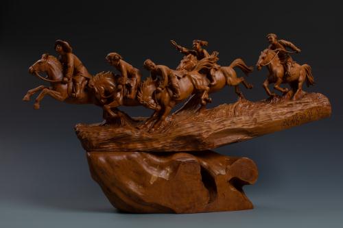 黃楊木雕《歡騰的草原》66x10c35cm 王篤芳 中國工藝美術(shù)大師.jpg