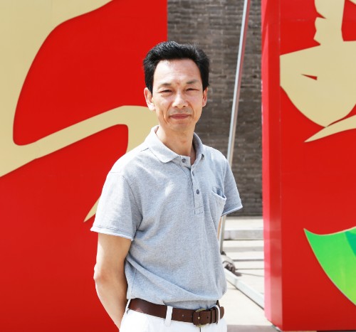 18孟永國 發(fā)繡 第三屆浙江省工藝美術(shù)大師.jpg